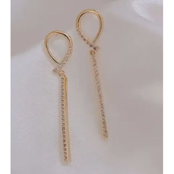 Gold Tone Long‎ Drop Earrings With Rhinestone Detailing For Women - Picture 4 of 4